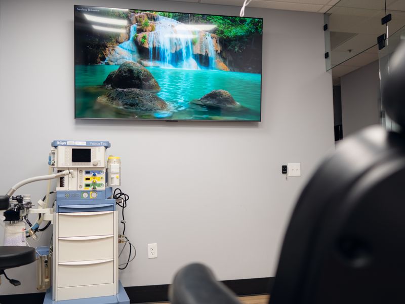 Apex Implant Centers consultation room in Elk Grove