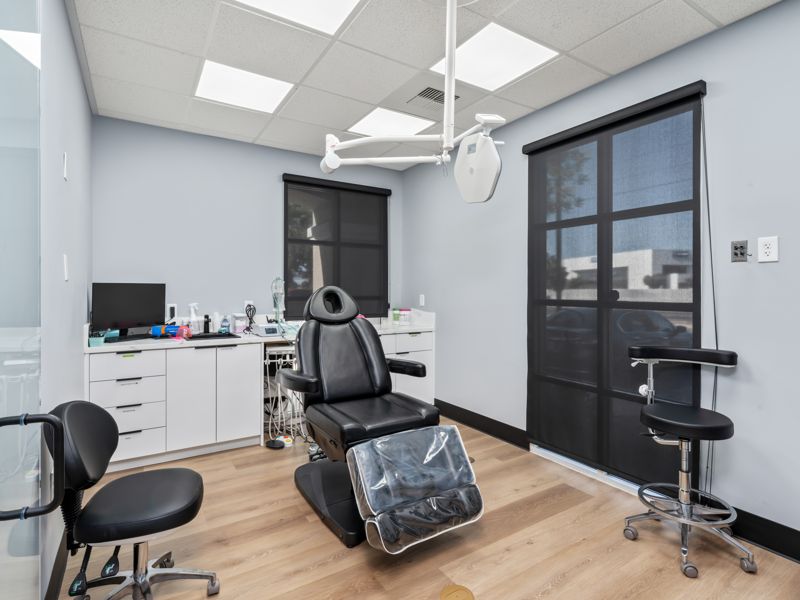 Apex Implant Centers surgical suite in Elk Grove